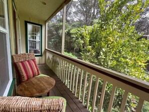 Property grounds - 4 bed/4 bath Entire custom-built house 5 mins from Volcanoes National Park (Volcano)