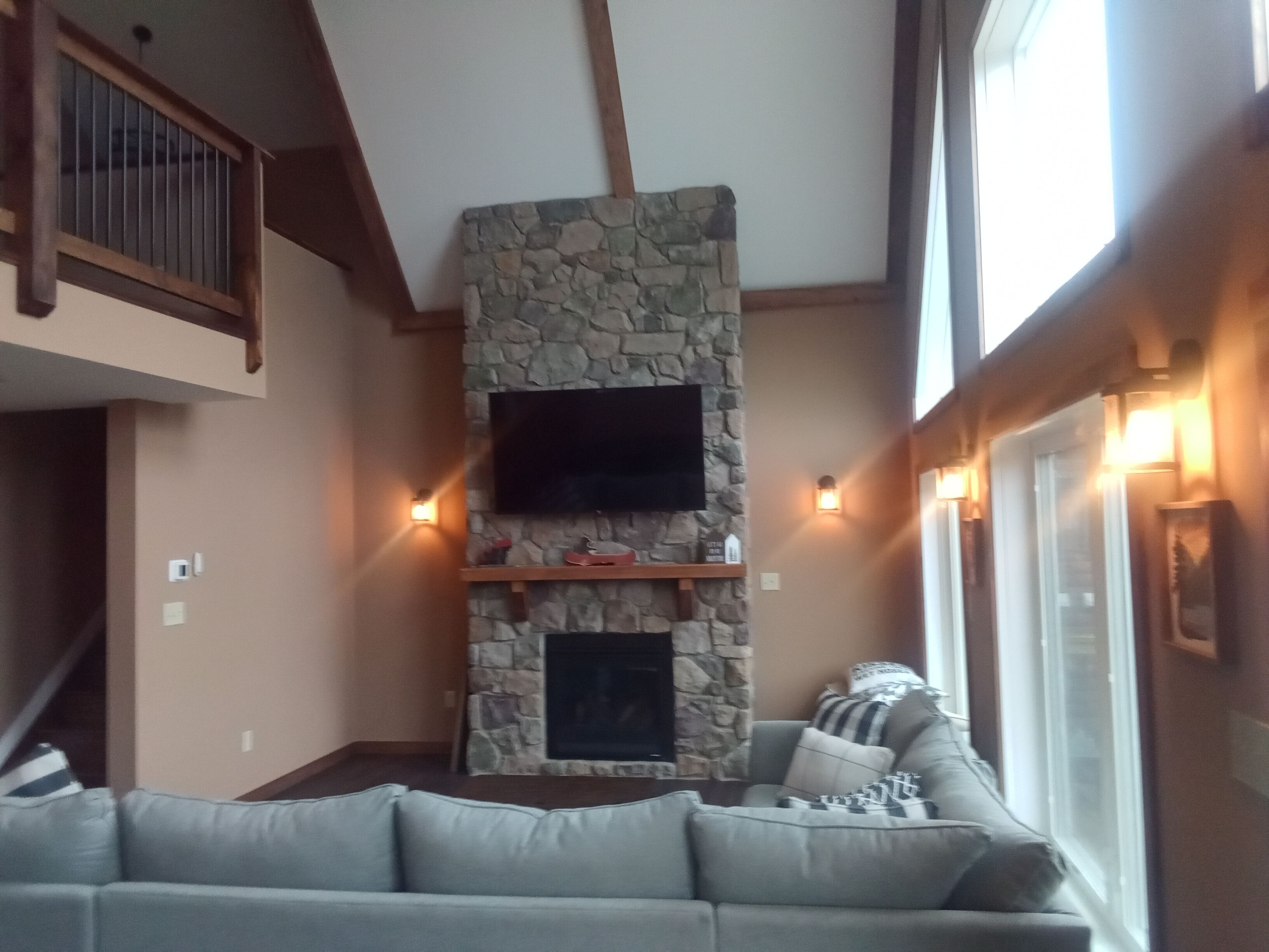 Mt. Top Rustic Chalet in Eagle Rock Resort. 