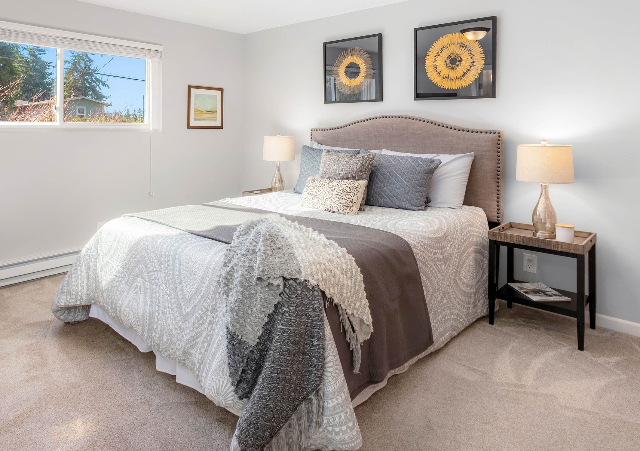 Newly renovated 3 bdrm with view and 10 min walk to beach