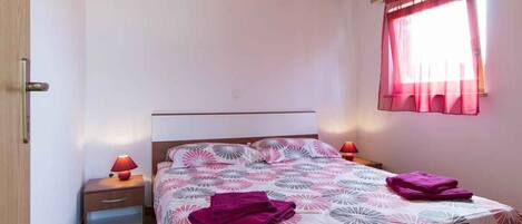 2 室のベッドルーム、インターネット