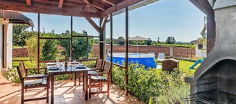 Holiday home with outpool