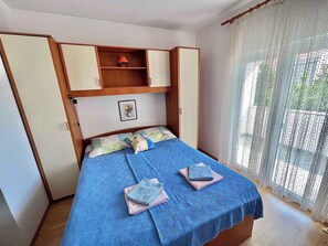 1 bedroom, WiFi - Holiday apartment with terrace and air conditioning (Dramalj)