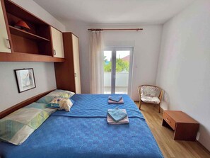 2 室のベッドルーム、WiFi