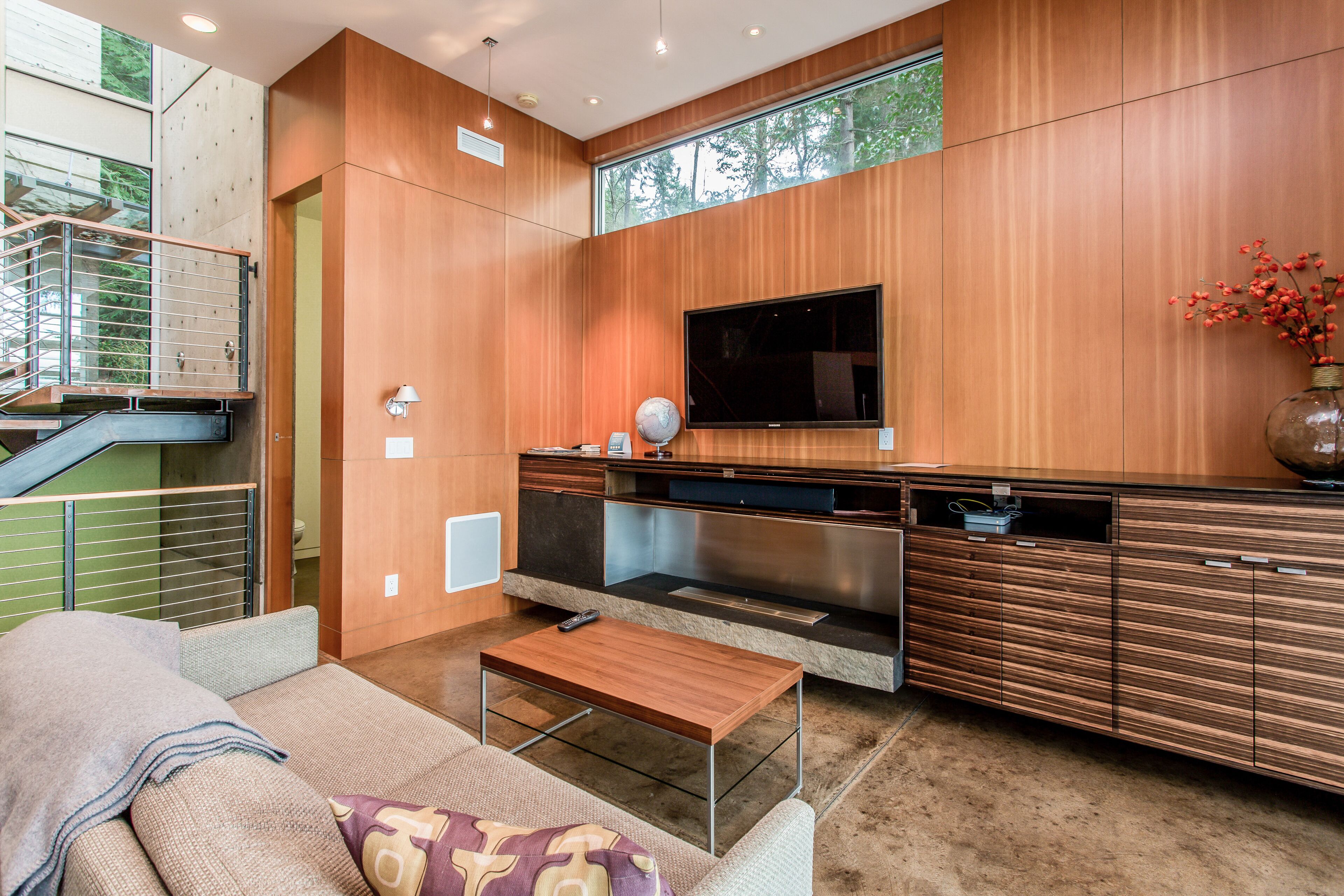 Pet-Friendly Home on Bainbridge Island Bay