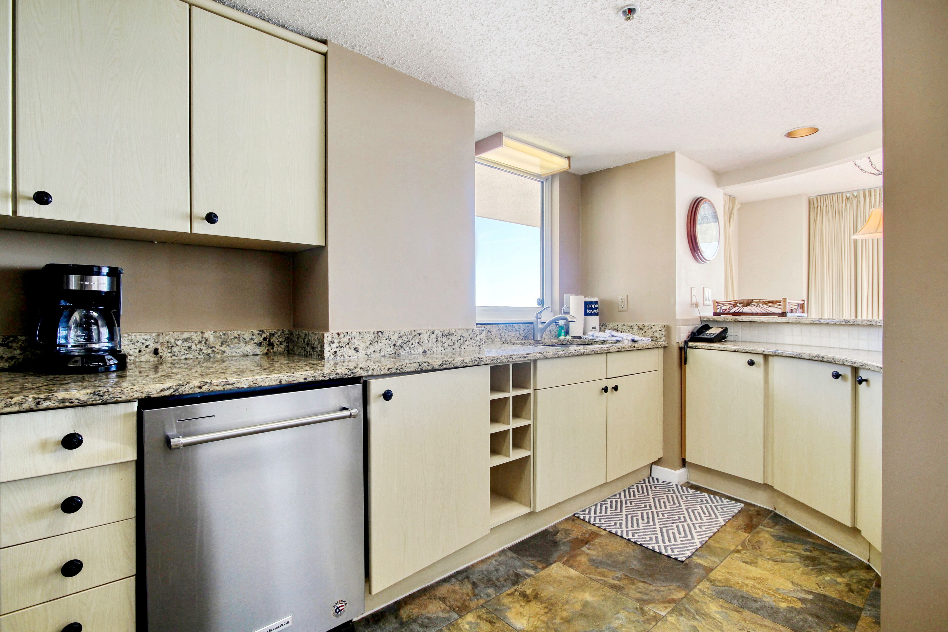 Panoramic Ocean Views from Wraparound Balcony! All-Suite Corner Condo