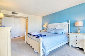 2 bedrooms, iron/ironing board, free internet, bed sheets