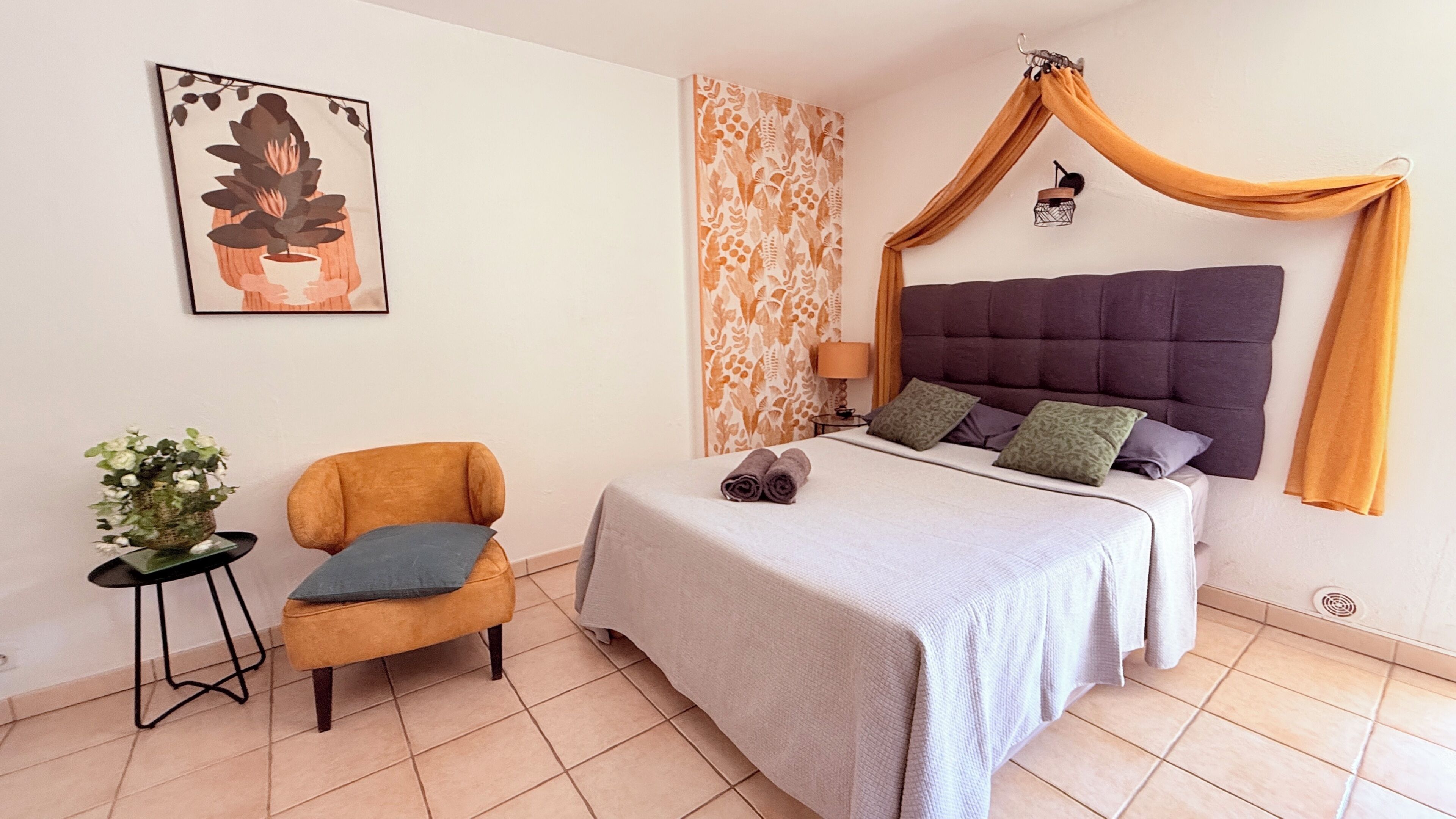 1 slaapkamer, een strijkplank/strijkijzer, wifi, beddengoed