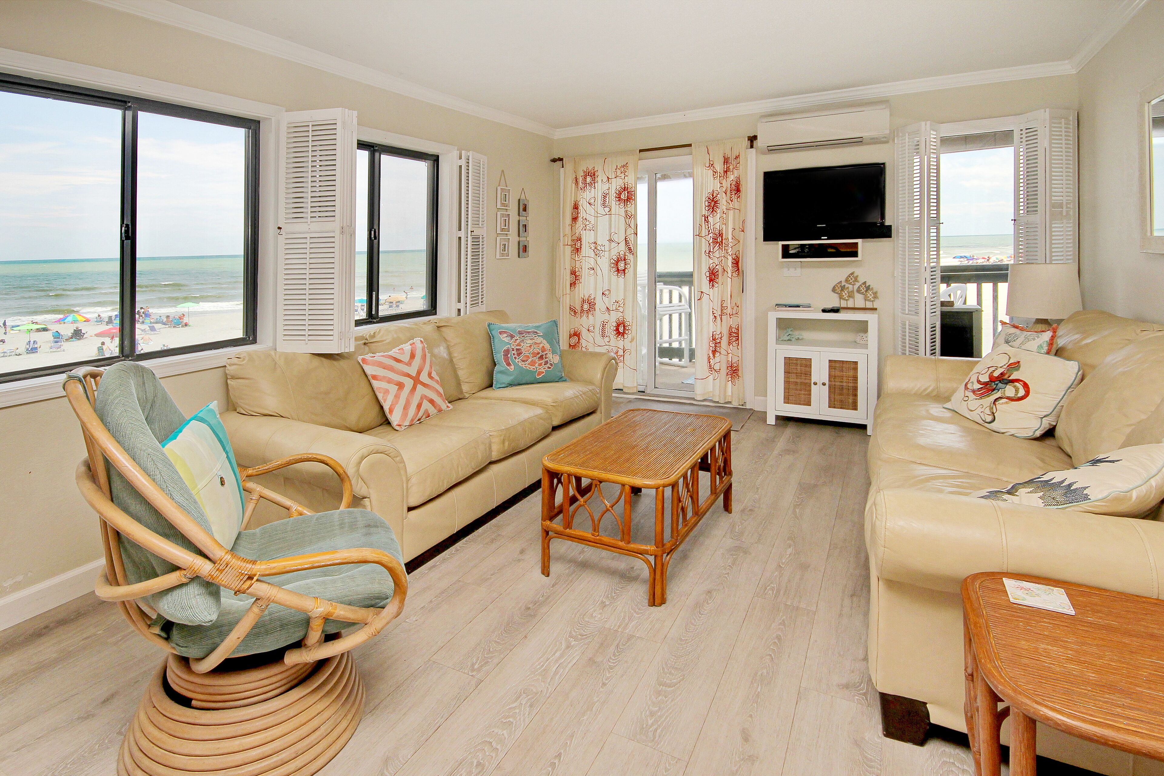 Oceanfront condo with pool, patio, central AC, & free WiFi