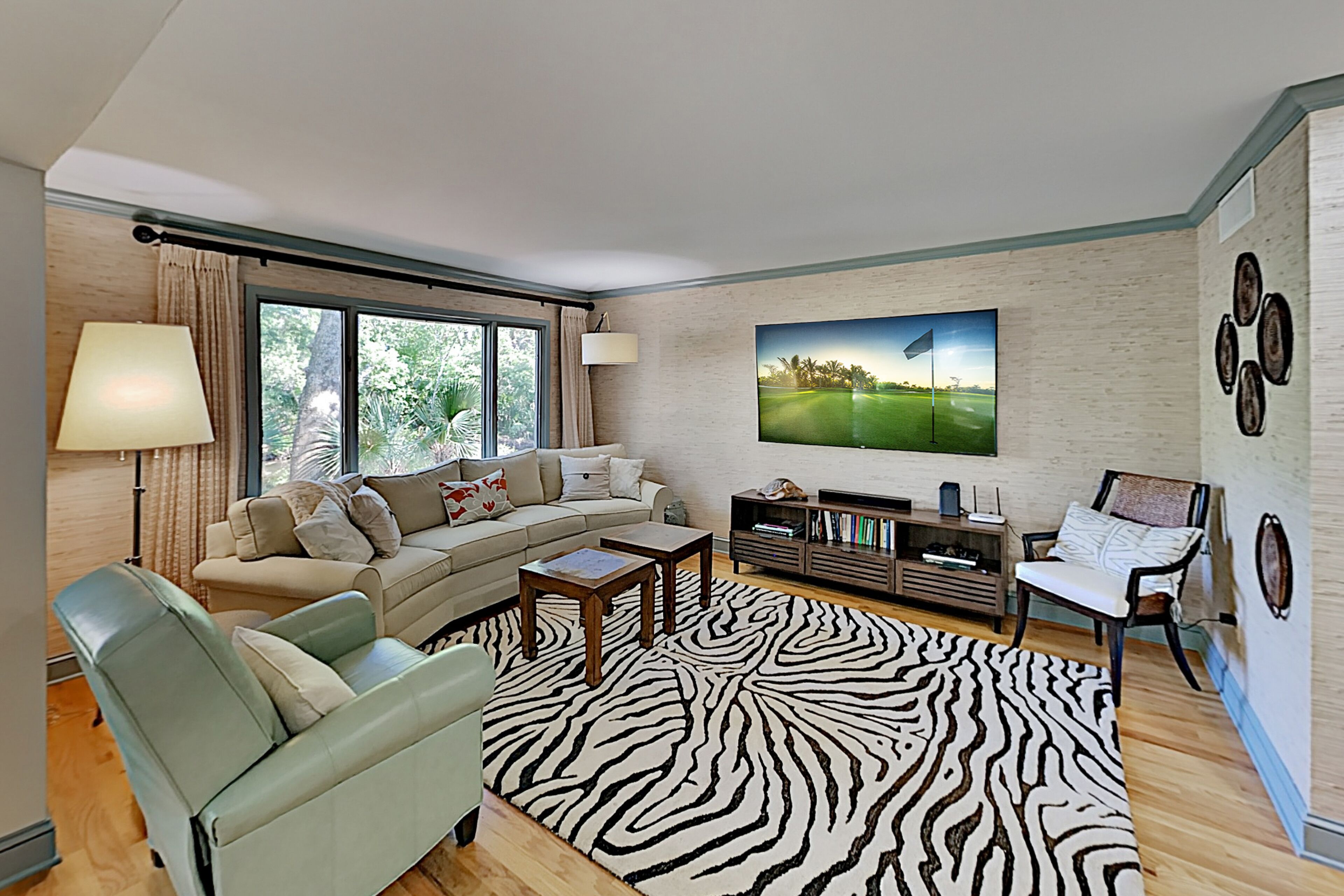 Lagoon-a Beach Villa: Fairway Oaks Villa w/ Resplendent Interior - Near Beach