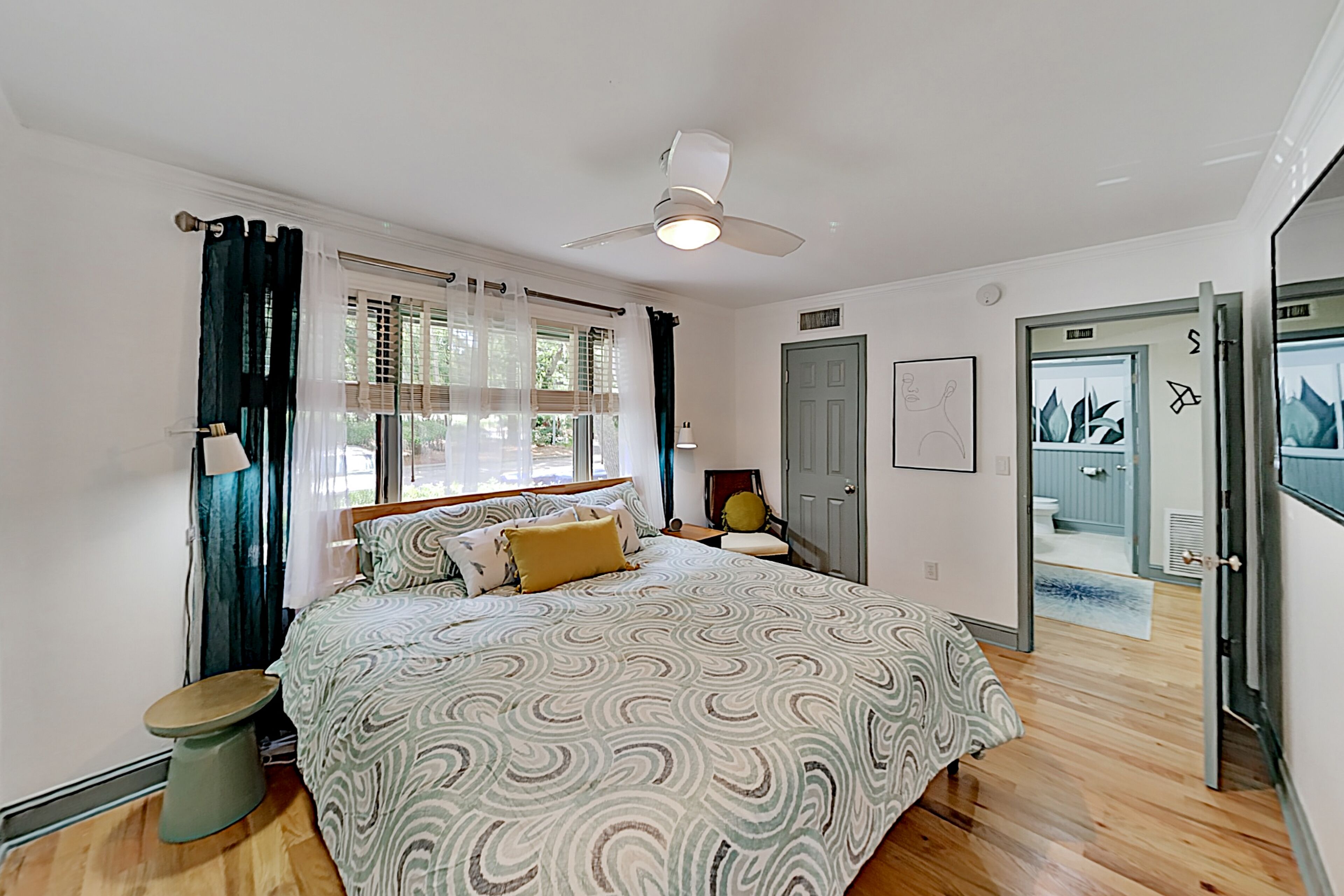 Lagoon-a Beach Villa: Fairway Oaks Villa w/ Resplendent Interior - Near Beach