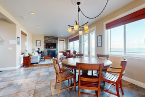 Dining - Best Fishing Beach in PNW | Bush Point Bliss | No-Bank, Walkout Waterfront (Freeland)