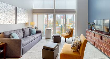 Bright Belltown condo with pool, rooftop deck, & balcony - walkable local