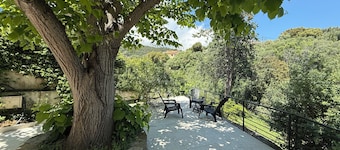 Logement jardin privatif - Bastia sud - close to shops - 5 minutes from the beach