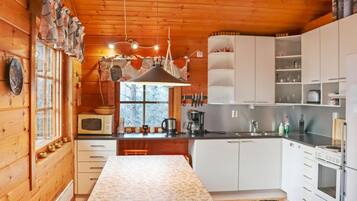 Réfrigérateur, micro-ondes, lave-vaisselle