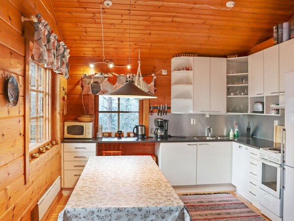 Réfrigérateur, micro-ondes, lave-vaisselle