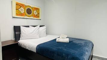 1 bedroom, desk, iron/ironing board, WiFi