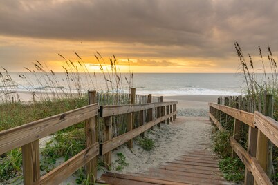 Bright Coastal Getaway w/ Pool - Near Beach, Dining, Shopping & Activities