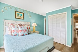 2 bedrooms, internet, bed sheets - End-Unit Ocean Pier Condo: Amazing Atlantic Views & Pool - Walkable Locale (North Myrtle Beach)