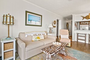 TV - End-Unit Ocean Pier Condo: Amazing Atlantic Views & Pool - Walkable Locale (North Myrtle Beach)