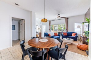 Interior - Kissimmee Family-sized Townhouse with resort amenities in a gated community (Kissimmee)