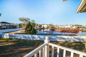 Property grounds - Kissimmee Family-sized Townhouse with resort amenities in a gated community (Kissimmee)