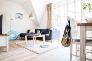 TV, DVD player, stereo - Vacation apartment Diek 1.5 - Holiday apartment Diek 1.5 - Close to nature (Zingst)