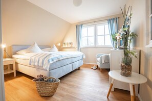 2 Schlafzimmer, Zimmersafe, Bügeleisen/Bügelbrett, WLAN