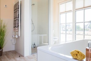 Uklassifisert bilde, 3 av 32, knapp