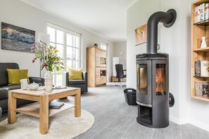 Uklassifisert bilde, 3 av 32, knapp