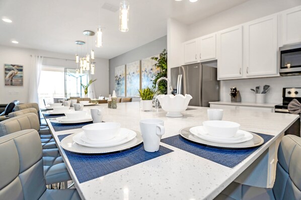 House (1 Bedroom) | Dining