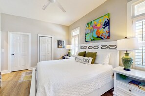 4 bedrooms, iron/ironing board, Internet, bed sheets