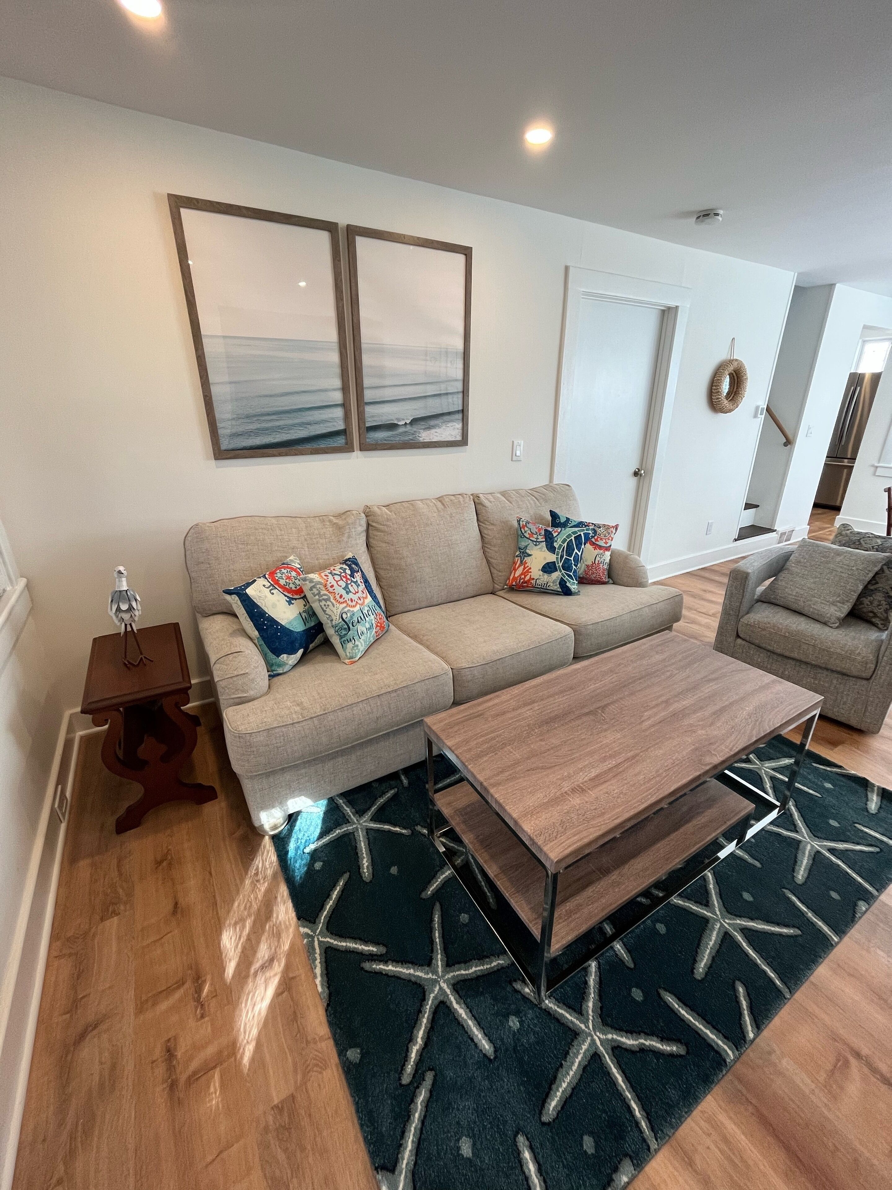 The  warm ocean breezes are calling your name!