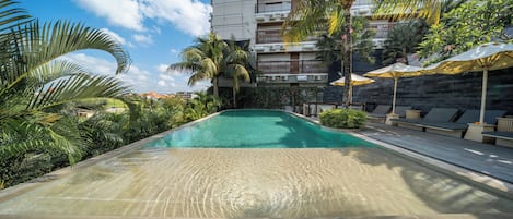 Indoor pool, outdoor pool