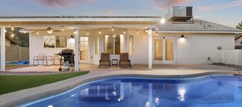 Kulla Oasis: Family Retreat-Park access-Free Heated Pool-Fast Wi-Fi-Near Stadium