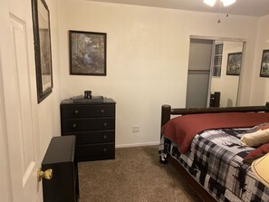 2 bedrooms, WiFi, bed sheets
