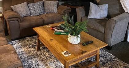 Ms. Lou Houseboat in Venice, LA - Coast & Canyon Outfitters