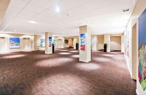 Interior - Charming 2-Bedrooms City Centre Apartment-No Party (Aberdeen)