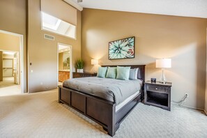 2 bedrooms, iron/ironing board, internet, bed sheets