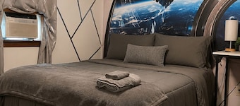 Dragon's Den Lodging