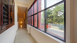 Lobby - Treebo Thoduvas Star Plaza Cochin Airport (Aluva)