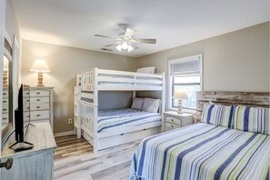 3 bedrooms, internet, bed sheets