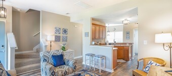 Monthly rental Madison Townhome  2/2.5- close to Arsenal Gate 7, Town Madison 