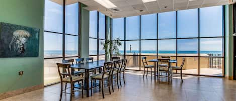 تناول الطعام