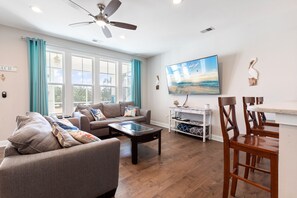 TV, DVD-spiller og fotballspill