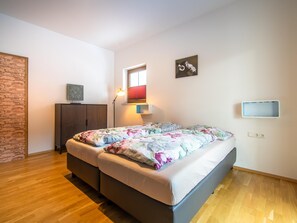6 camere, accesso a Internet