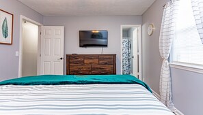 3 bedrooms, iron/ironing board, travel cot, free WiFi