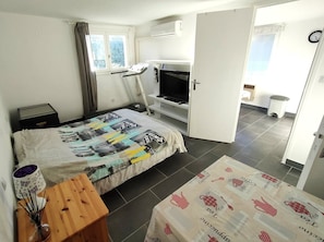 4 chambres, bureau, fer et planche Ă repasser, Wi-Fi