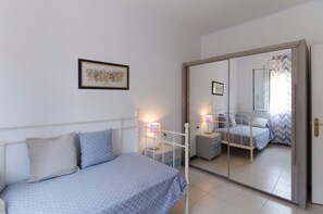 4 室のベッドルーム、WiFi (無料)