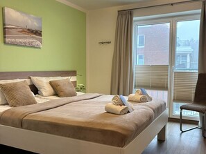 Unclassified image, 5 of 20, button