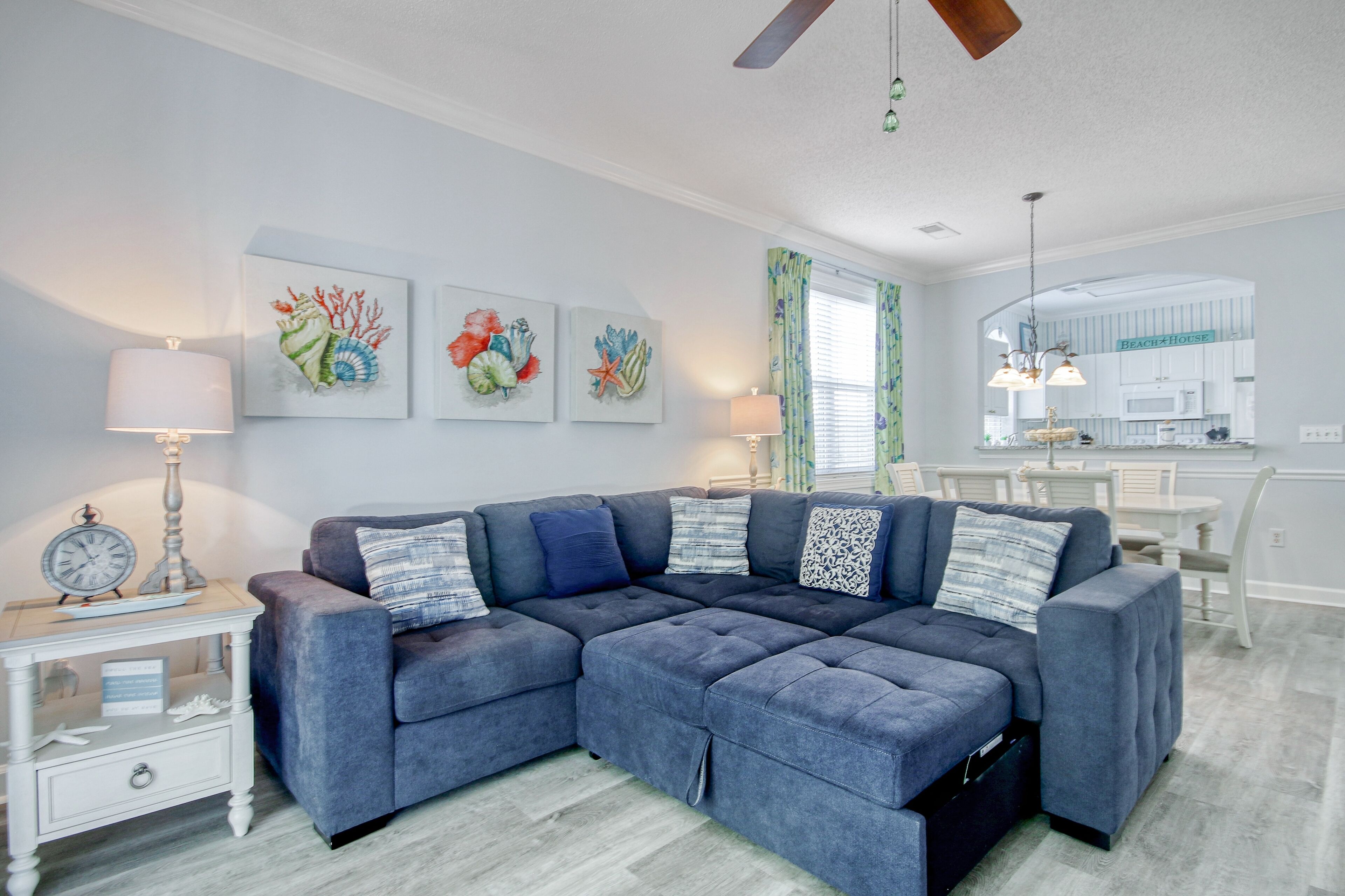 Resort home with screened balcony, two pools, four golf courses, & beach shuttle